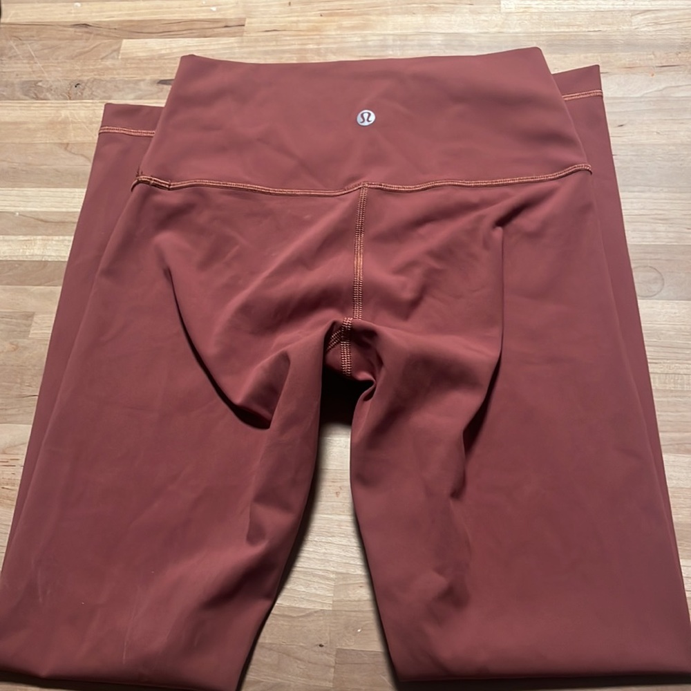 LULULEMON wonder train leggings